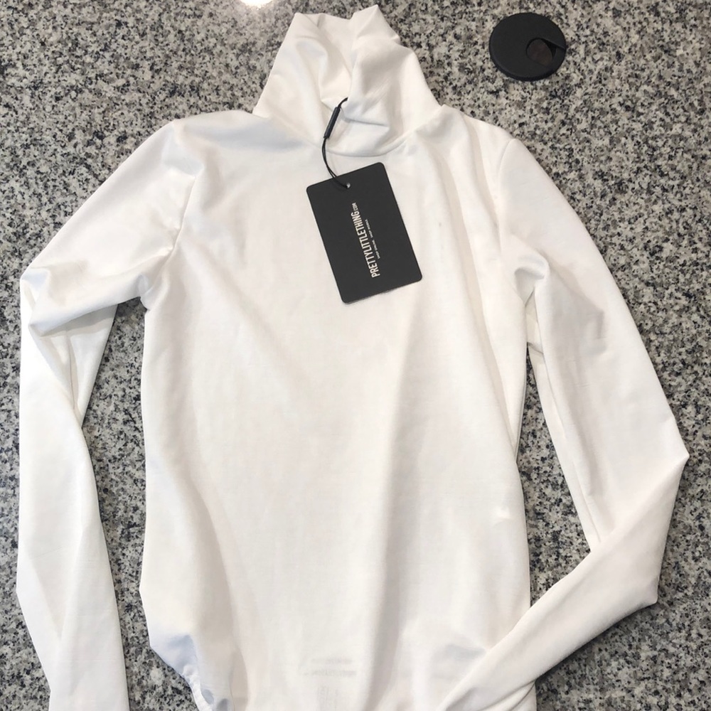 White body suit / Turtleneck